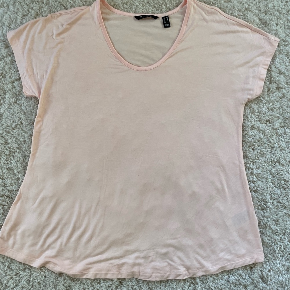 H by Halston essentials. Size meduim. Excellent condition. Never worn.